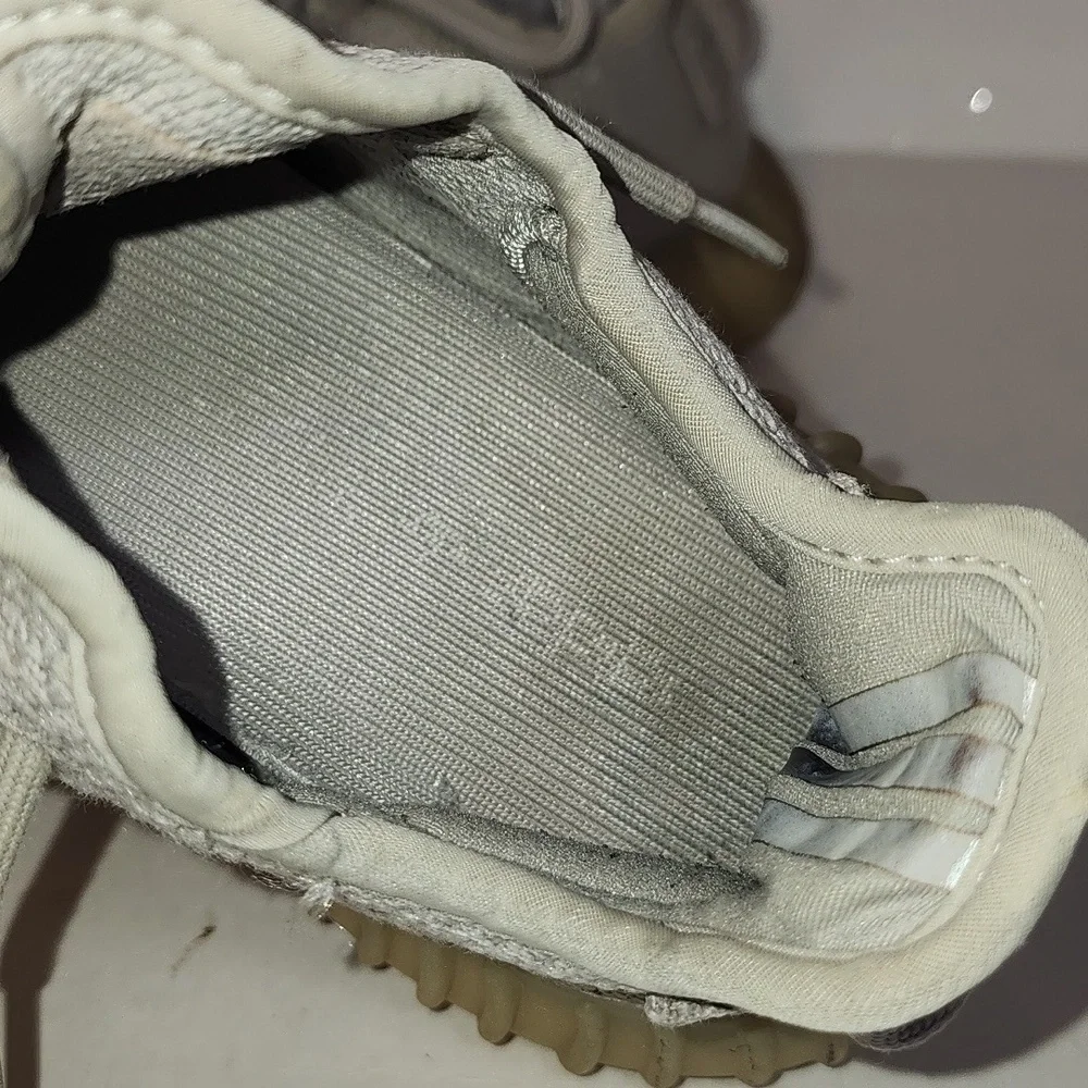 Yeezy Boost 350 V2 Sesame Gray Size US 5.5 - F997710